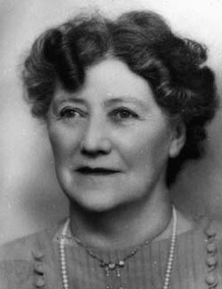 ANNIE GILLIES.jpeg